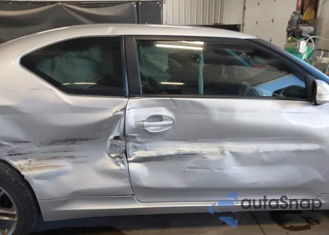 2011 Scion Tc from USA, damaged, VIN JTKJF5C72B3015957